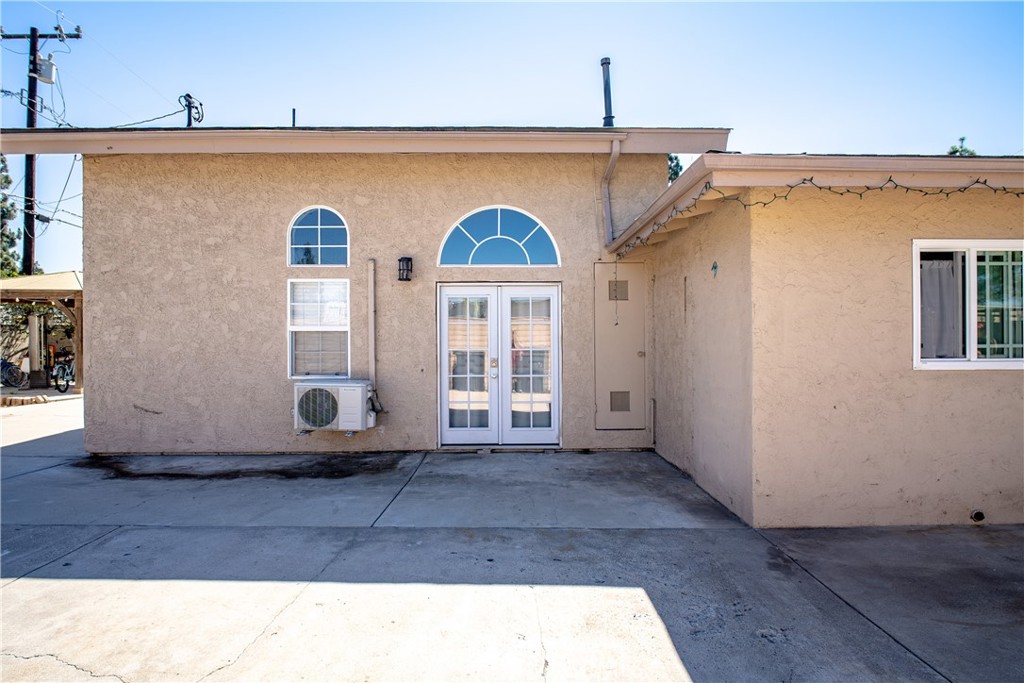 1133 S Harmon, Santa Ana CA 92704 - photo 4