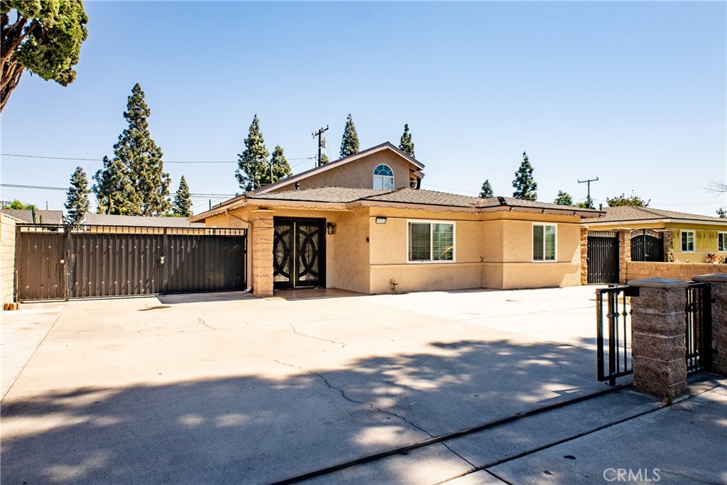 1133 S Harmon, Santa Ana CA 92704 - photo 5