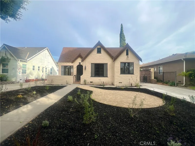 1135 S Birch, Santa Ana, CA 92707