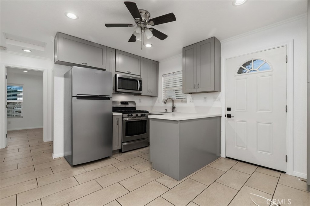1205 S Flower, Santa Ana CA 92707 - photo 7