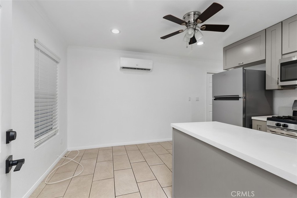 1205 S Flower, Santa Ana CA 92707 - photo 4