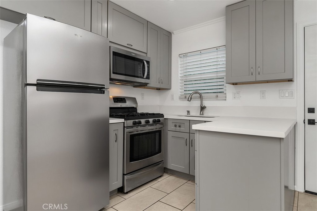 1205 S Flower, Santa Ana CA 92707 - photo 9