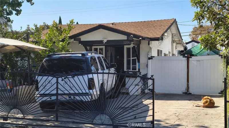 1206 S SHELTON ST, Santa Ana, CA 92707