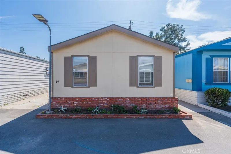 12062 W Edinger Spc 19, Santa Ana
