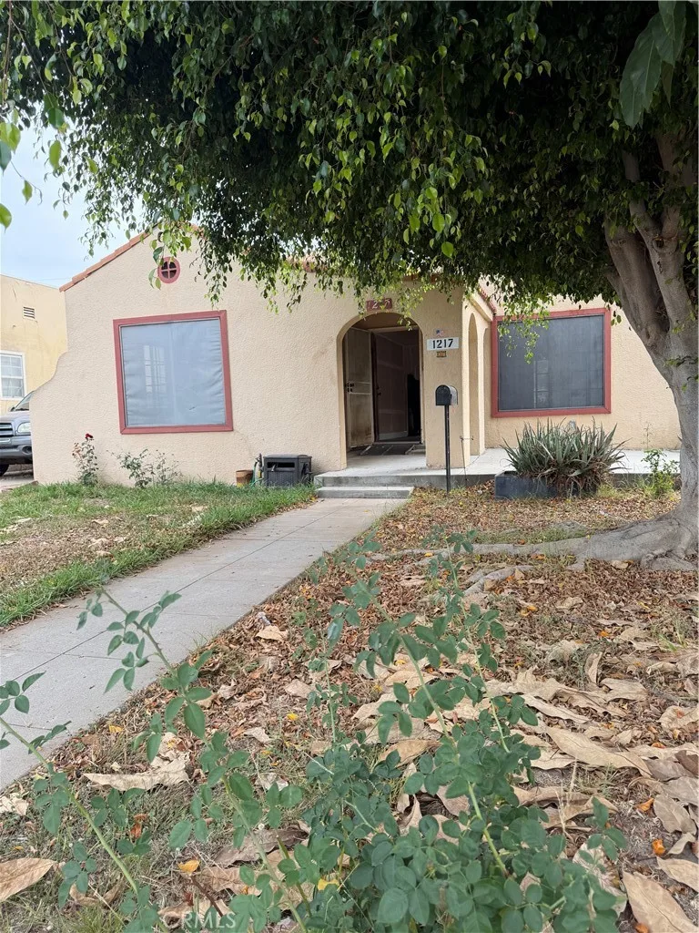 1217 S Van Ness, Santa Ana, CA 92707