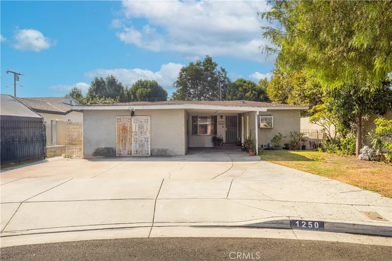 1250 W Camile Street, Santa Ana, CA 92703