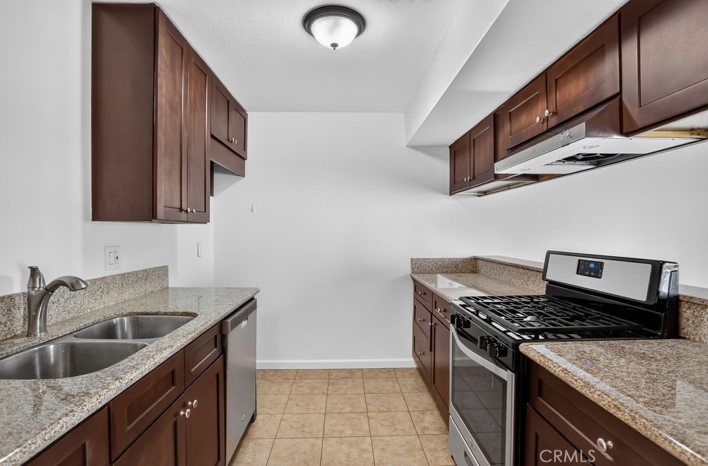 1260 Cabrillo Park, Santa Ana CA 92701 - photo 8