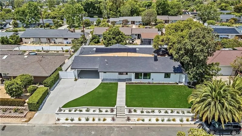 12621 Singing Wood Drive, Santa Ana, CA 92705