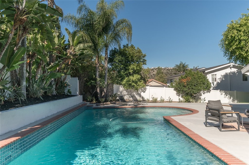 12751 Bonita Heights Drive, Santa Ana CA 92705 - photo 19