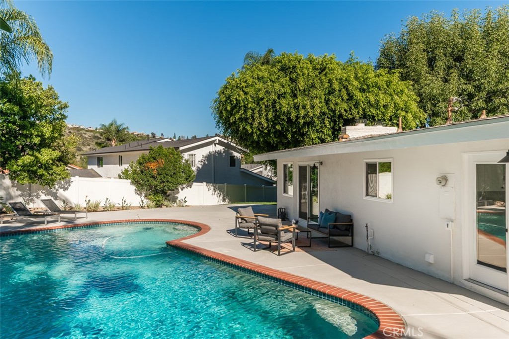 12751 Bonita Heights Drive, Santa Ana CA 92705 - photo 21