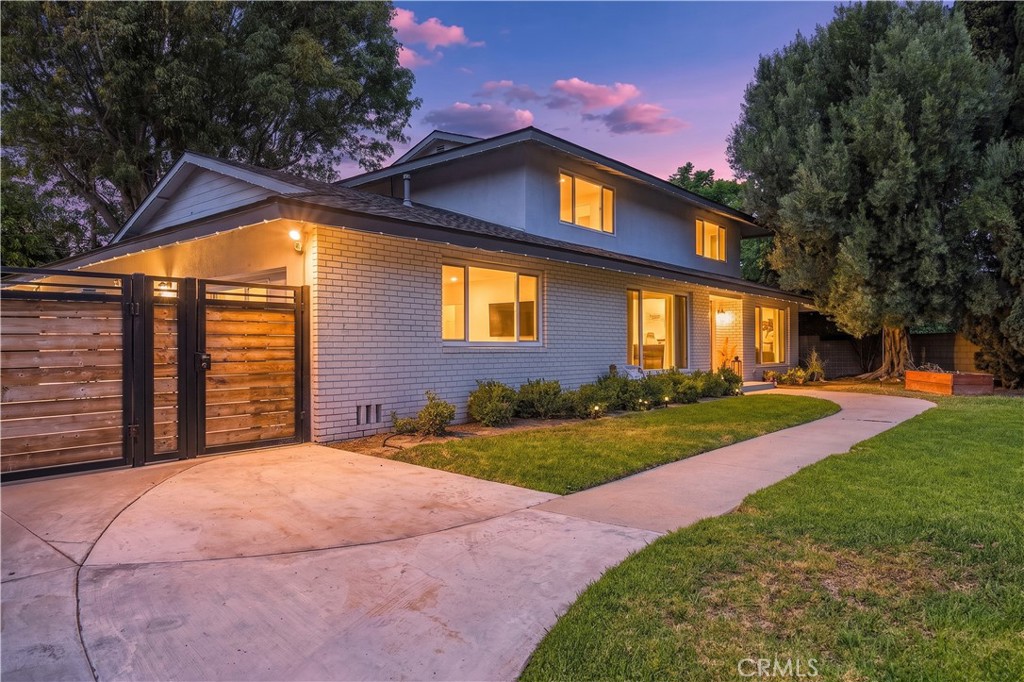 Day-to-dusk - 13012 Malena Drive, Santa Ana CA 92705 - photo 1