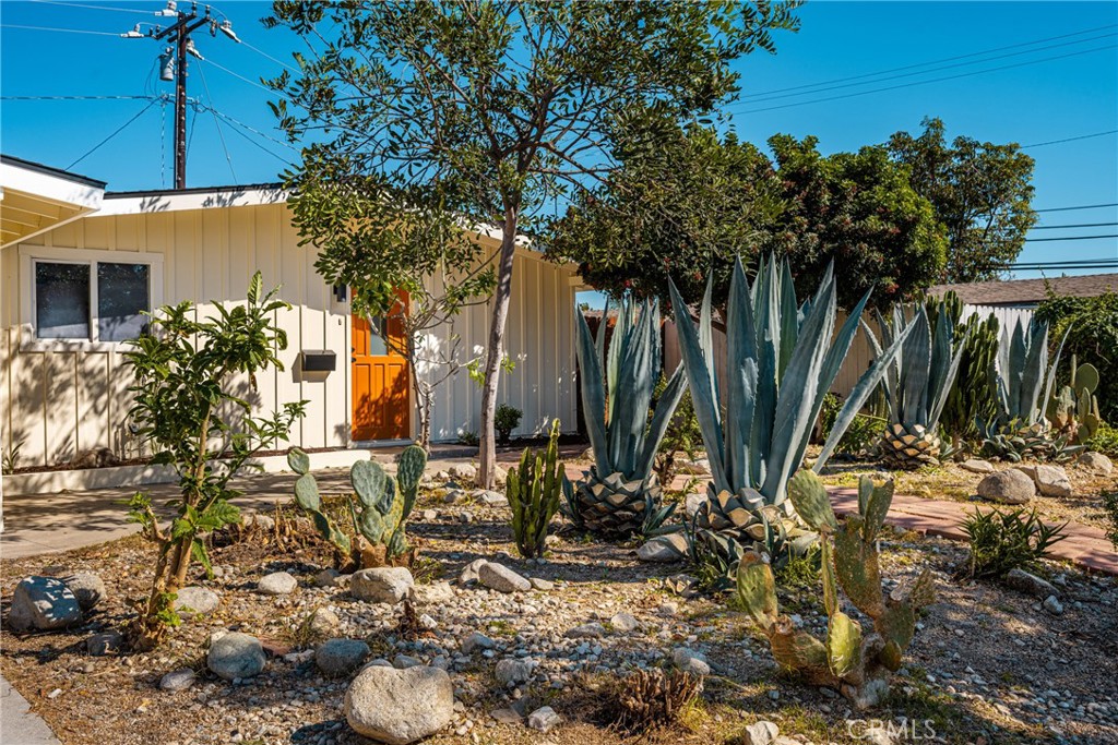 1311 Oak, Santa Ana CA 92707 - photo 1