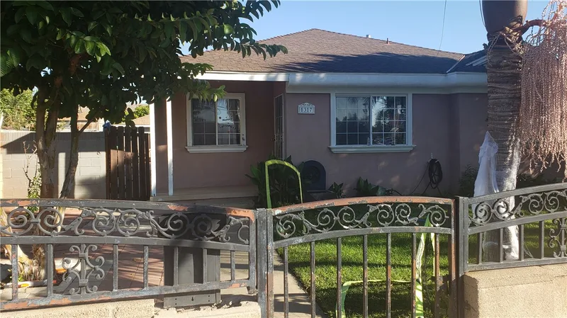 1317 W Mcfadden, Santa Ana, CA 92704