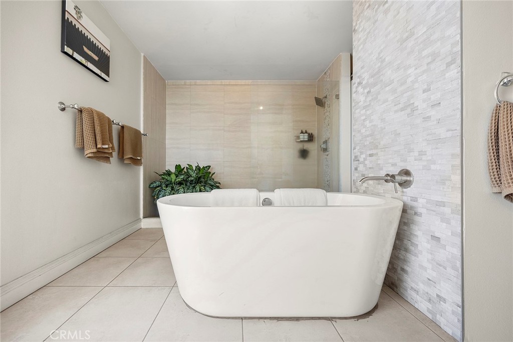 1323 N Spurgeon 23, Santa Ana CA 92701 - photo 41