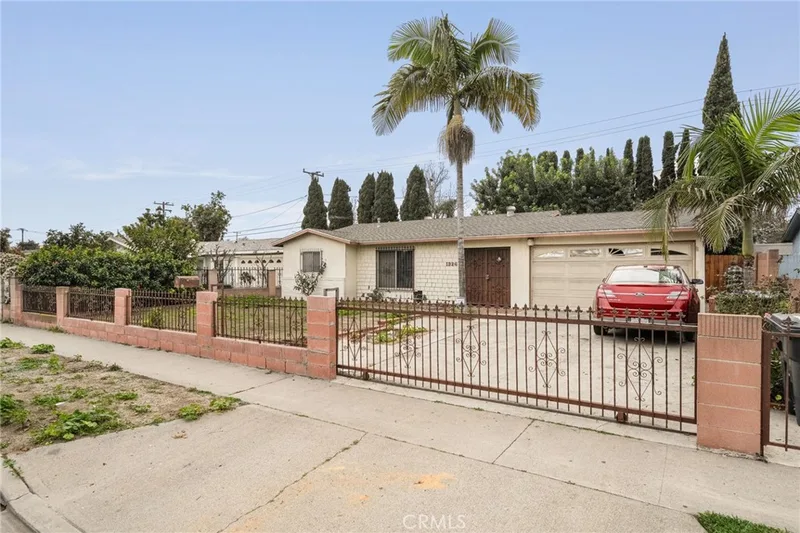 1326 S Marine, Santa Ana, CA 92704