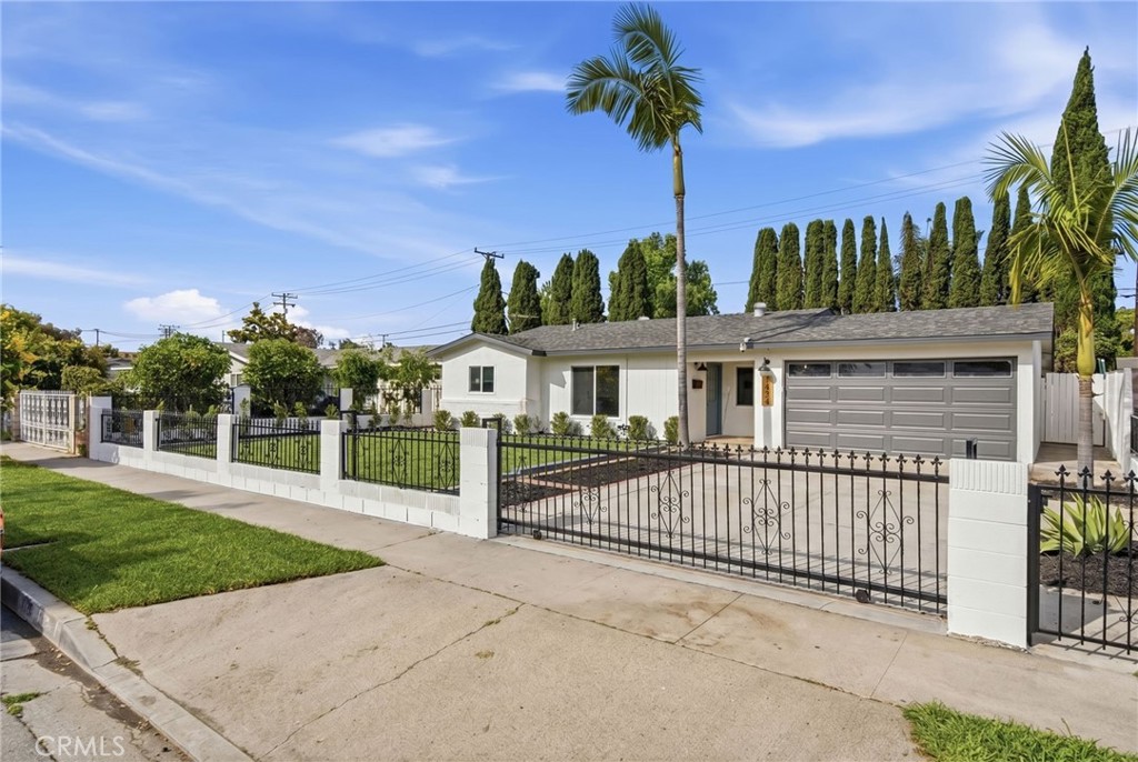1326 S Marine, Santa Ana CA 92704 - photo 1