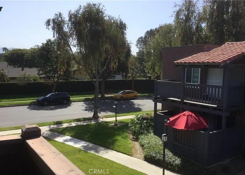 1345 Cabrillo Park Drive J14, Santa Ana
