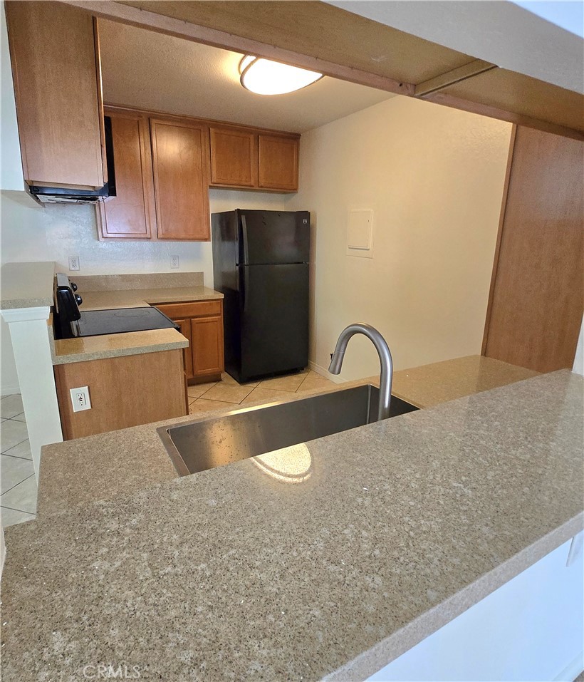 1345 Cabrillo Park R4, Santa Ana CA 92701 - photo 4