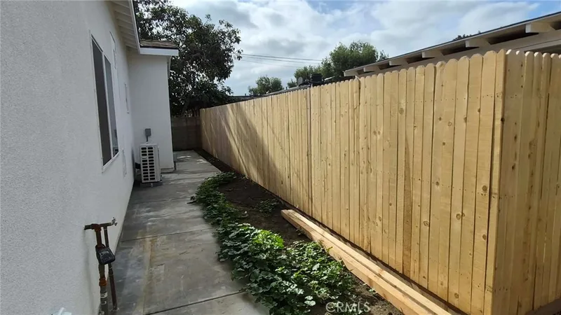 1402 W 10th, Santa Ana, CA 92703