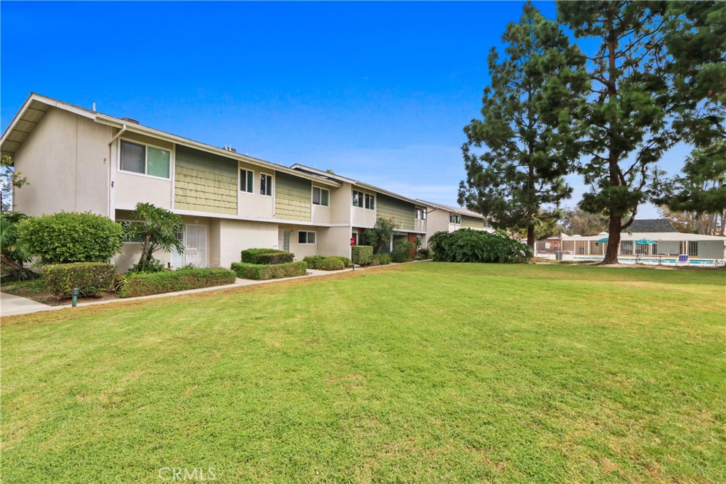 Greenspace and front exterior - 1404 N Tustin P-3, Santa Ana CA 92705 - photo 2
