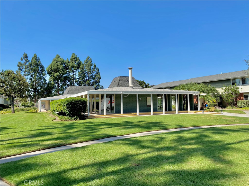 Community club house - 1404 N Tustin P-3, Santa Ana CA 92705 - photo 22