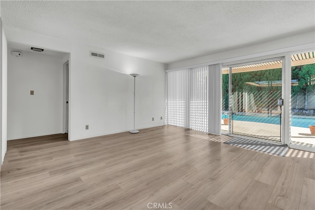 1414 E 18th, Santa Ana CA 92705 - photo 8