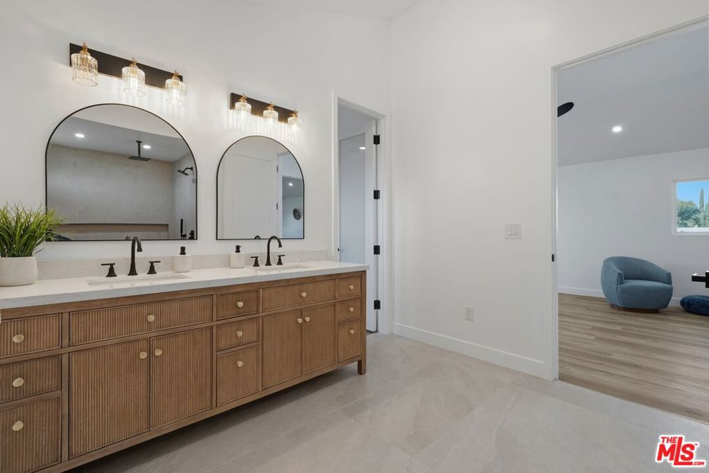 14141 Clarissa Lane, Santa Ana CA 92705 - photo 15