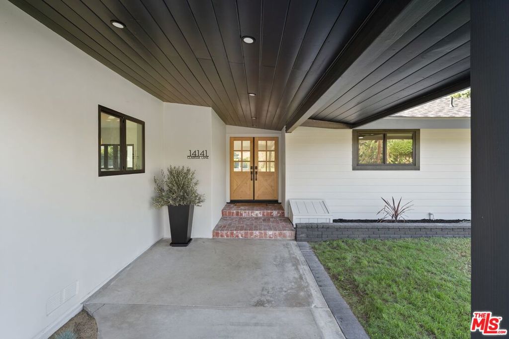 14141 Clarissa Lane, Santa Ana CA 92705 - photo 27
