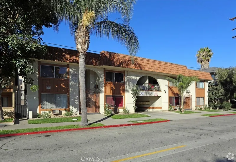 1416 N Spurgeon Street, Santa Ana