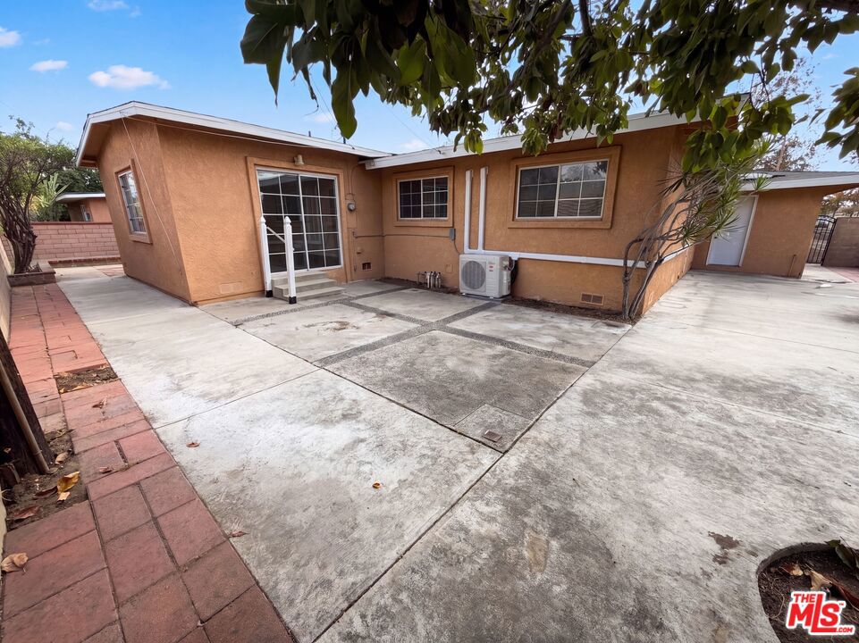 1426 S Rita Way, Santa Ana CA 92704 - photo 5