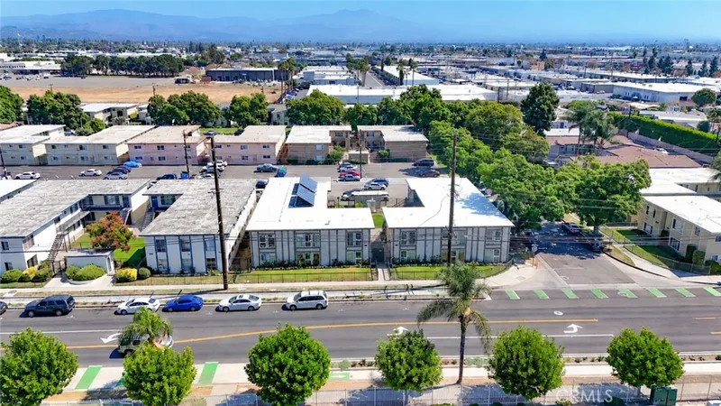 1433 1437 S Standard Avenue, Santa Ana, CA 92707