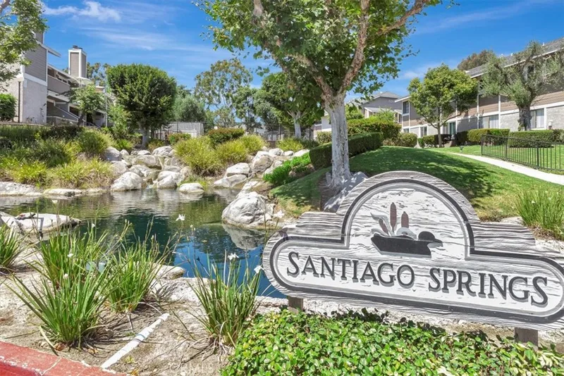 1505 E S RAITT Street, Santa Ana, CA 92704