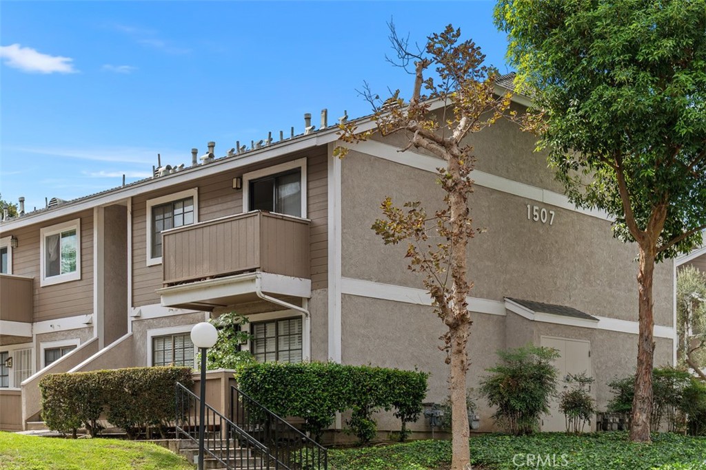 1507 S Raitt, Santa Ana CA 92704 - photo 2