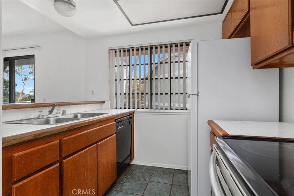 1507 S Raitt, Santa Ana CA 92704 - photo 16