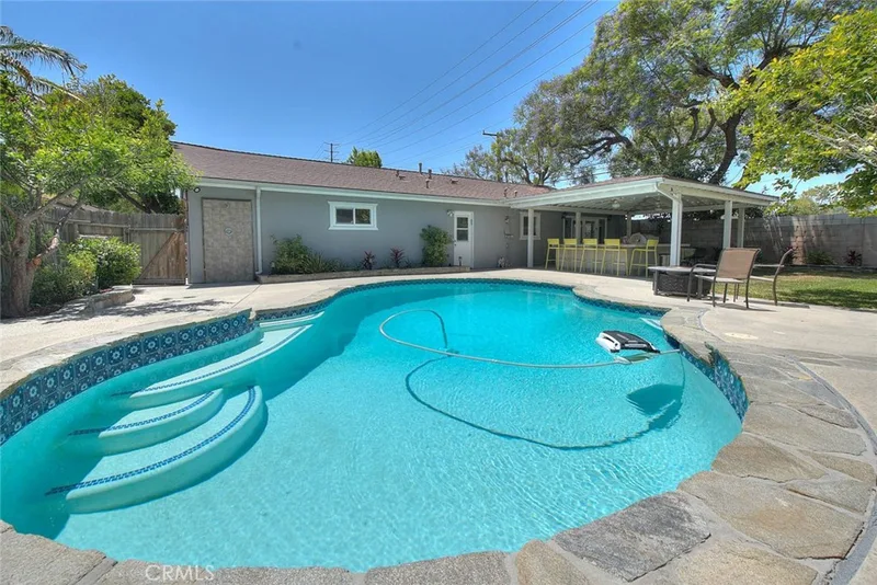 1517 E 19th, Santa Ana