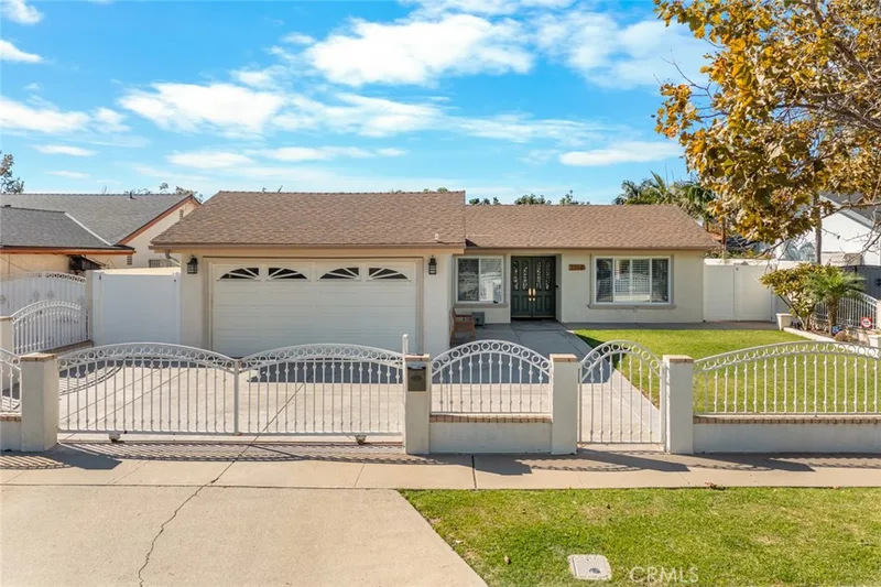 1518 Cedar, Santa Ana, CA 92707