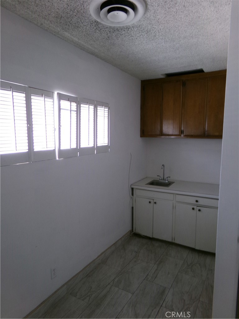 1521 N Broadway, Santa Ana CA 92706 - photo 6