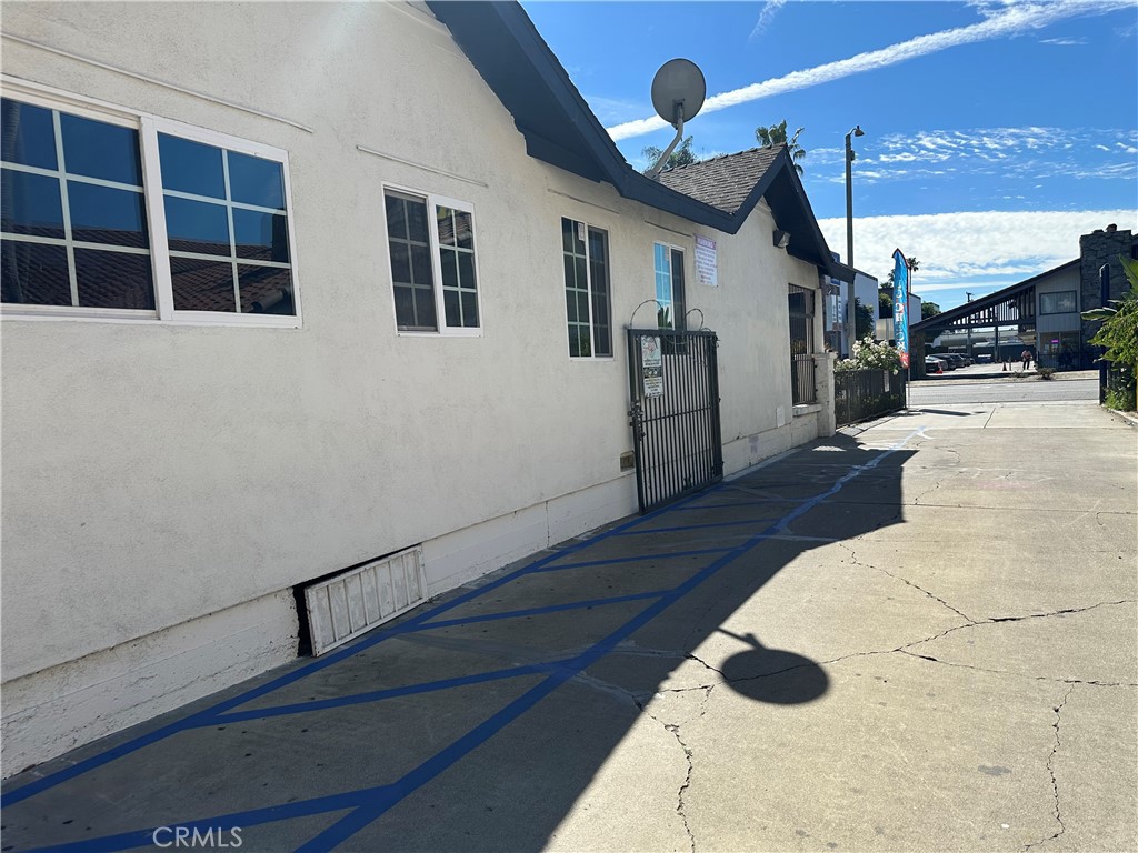 1523 E. First St, Santa Ana CA 92701 - photo 2