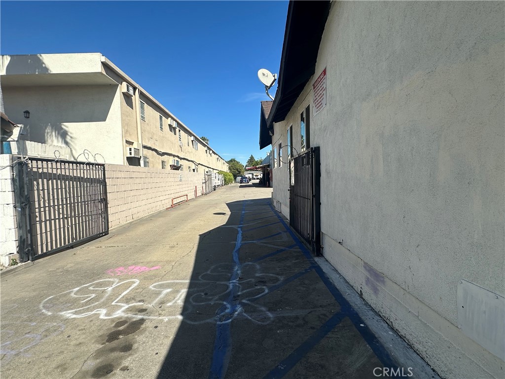 1523 E. First St, Santa Ana CA 92701 - photo 7