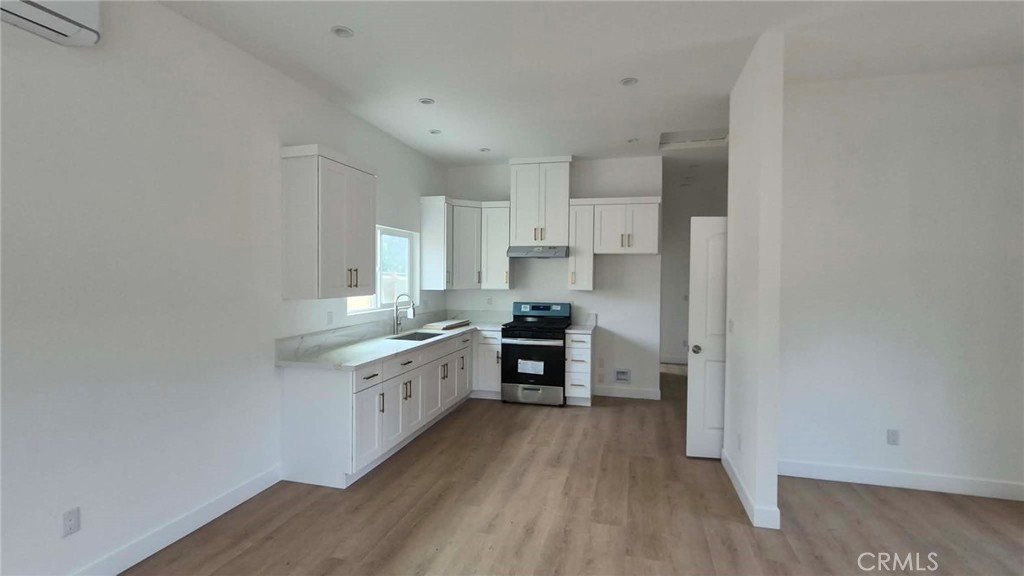 1525 W Carlton Place, Santa Ana CA 92704 - photo 1