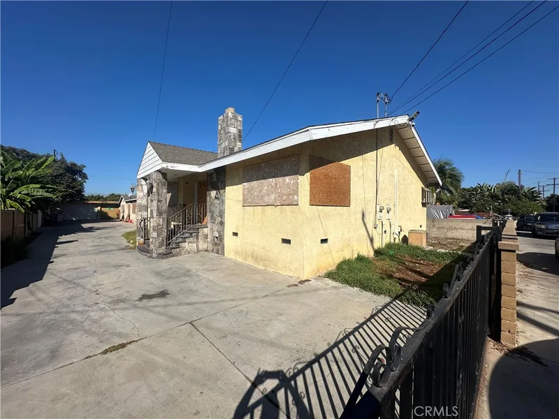 15602 Newhope, Santa Ana