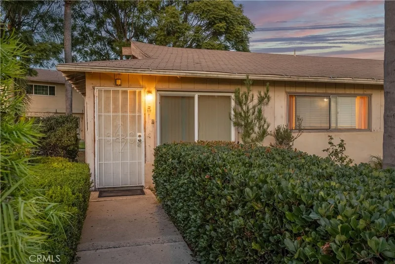 1602 N King, Santa Ana, CA 92706