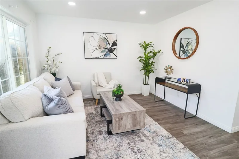1602 N King Street E1, Santa Ana, CA 92706