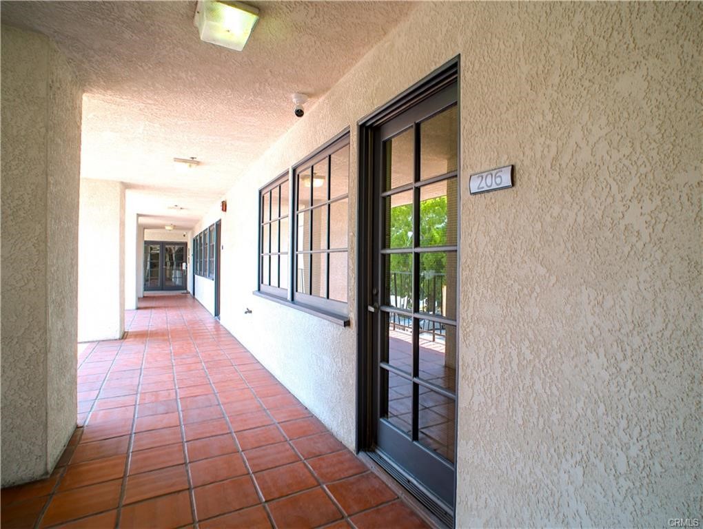 1611 E 4th Street 206, Santa Ana CA 92701 - photo 3
