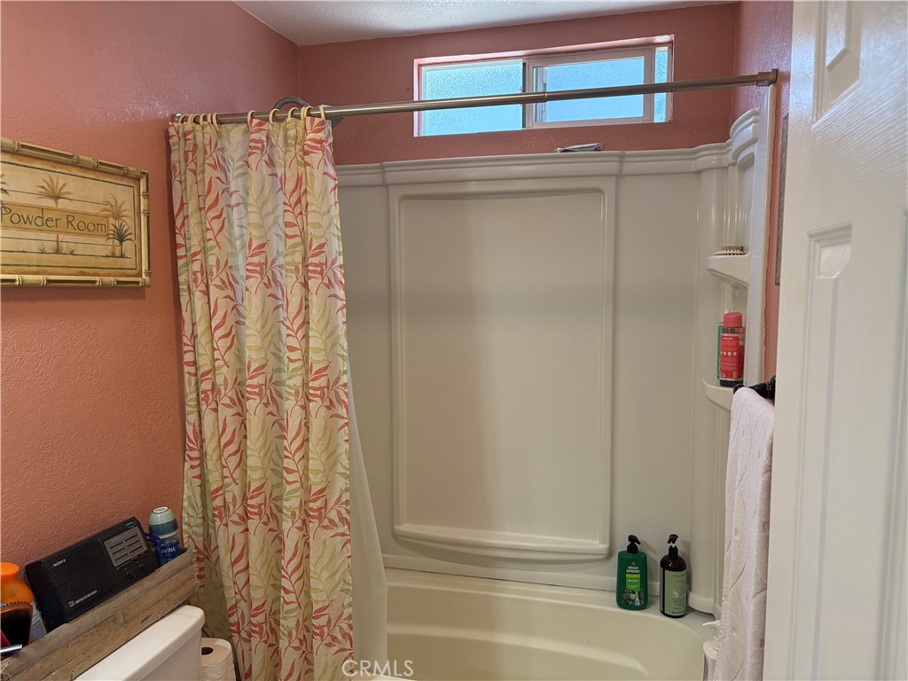 Hallway Bathroom #1 - 1622 S Pacific, Santa Ana CA 92704 - photo 19