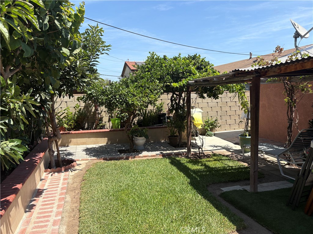 Backyard - 1622 S Pacific, Santa Ana CA 92704 - photo 31