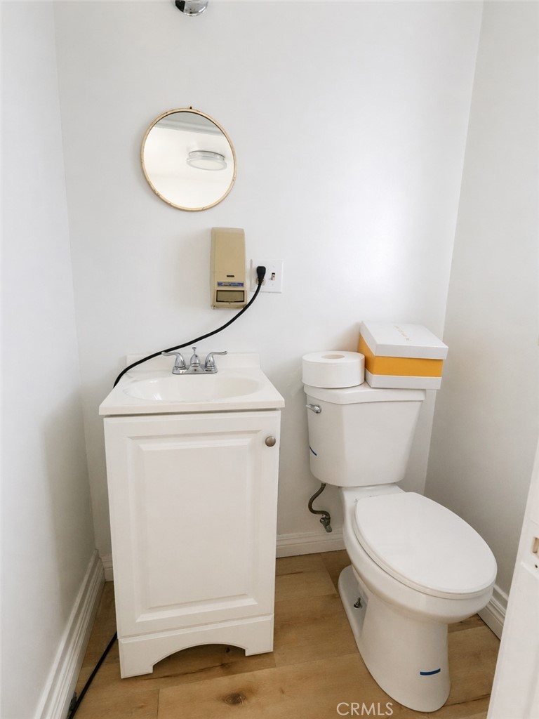 restroom 1 - 1626 17th Street, Santa Ana CA 92705 - photo 11