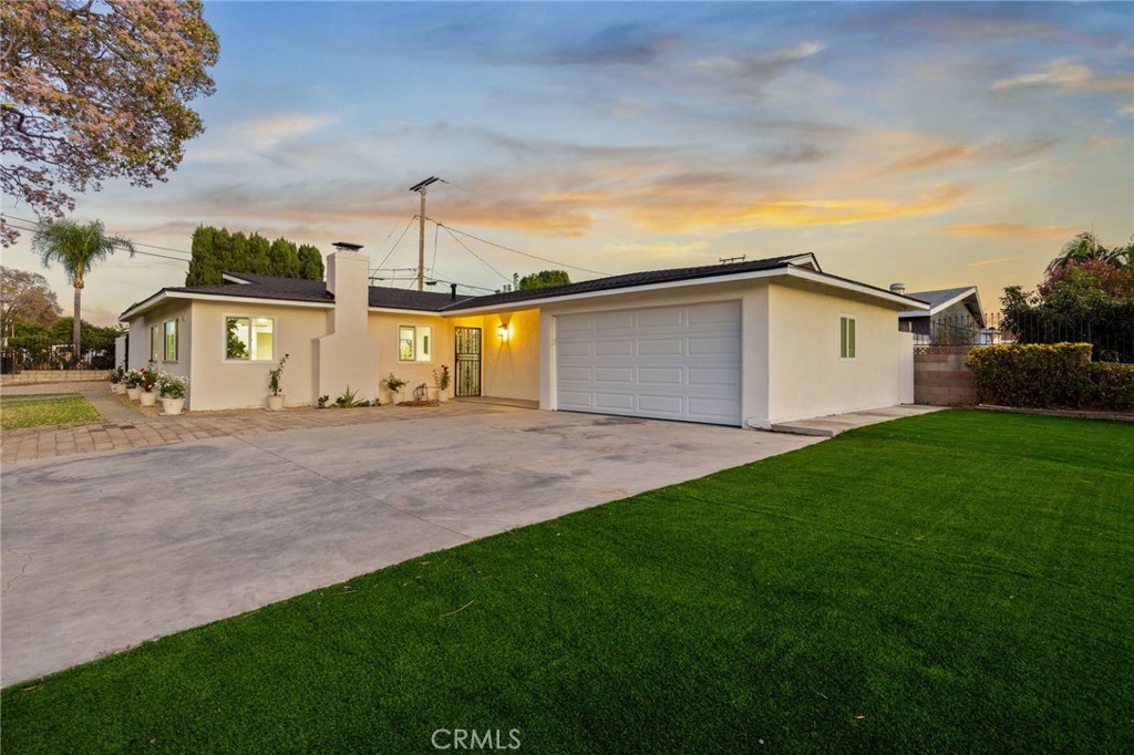 1638 W Pine street, Santa Ana CA 92703 - photo 2