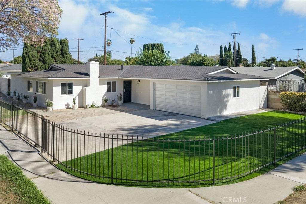 1638 W Pine street, Santa Ana CA 92703 - photo 5