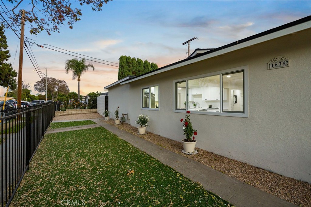 1638 W Pine street, Santa Ana CA 92703 - photo 39